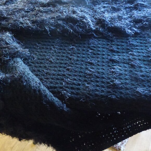 QUIRKY GOTH VAMPIRE 80'S STY TRUE BLACK SHAGGY 1 HOOK CLOSURE CARDIGAN JACKET OS - Picture 5 of 13